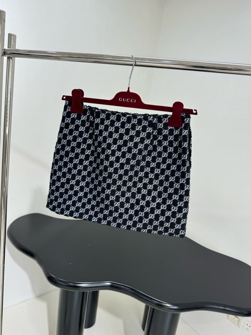 Gucci Premium Wool Jacquard Mini Skirt with Matching Pattern, Versatile Choice