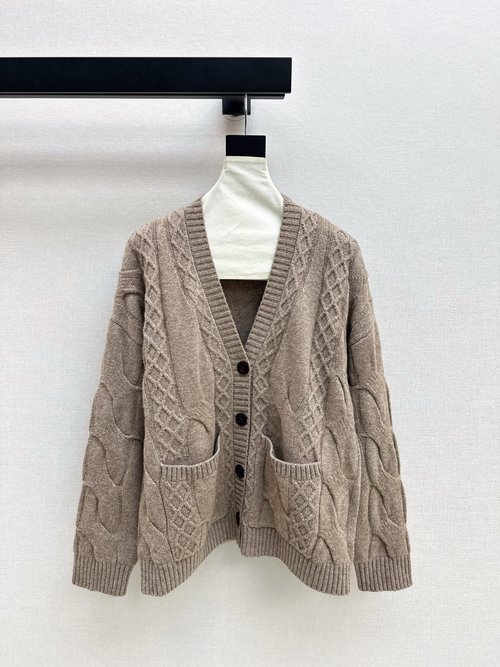 Loro Piana Luxury V-neck Cardigan with 3D Weaving