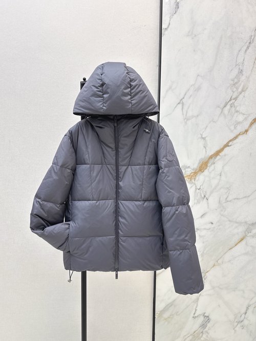 Moncler Fusain Hooded Short Down Jacket, Sporty and Comfortable, Lightweight Warmth