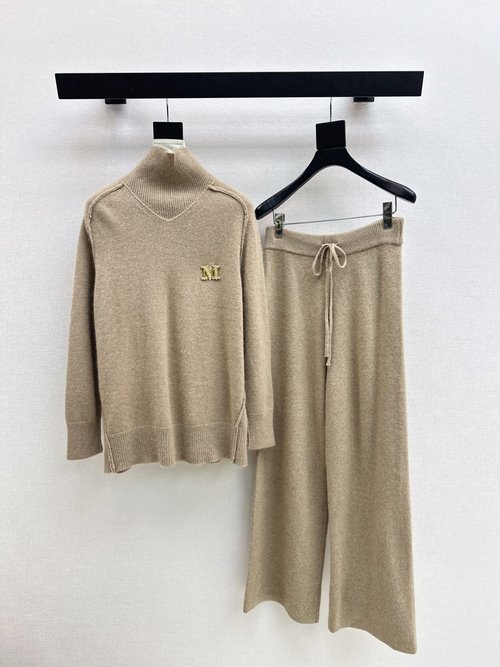 Max Mara Practical Melange Wool Suit in Lazy Style