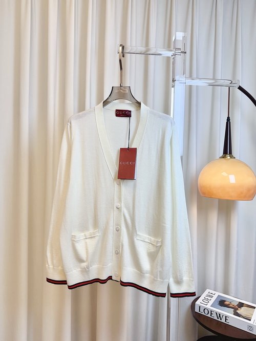 Gucci Classic Color-blocked Logo Thin Wool Cardigan, All-season Essential