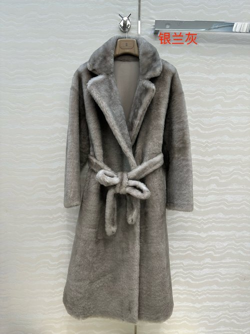 Brunello Cucinelli Exclusive High-End Elegant Design Fur-on-Leather Coat