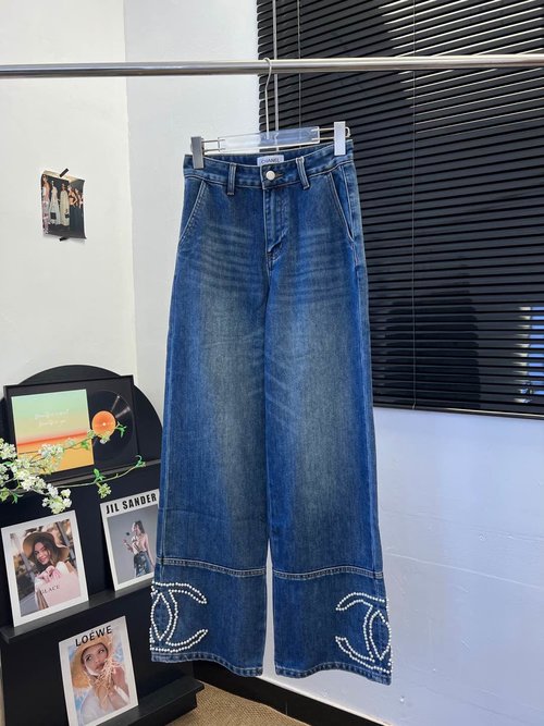 Chanel Pearl-trimmed Jeans with Warm Fleece Lining