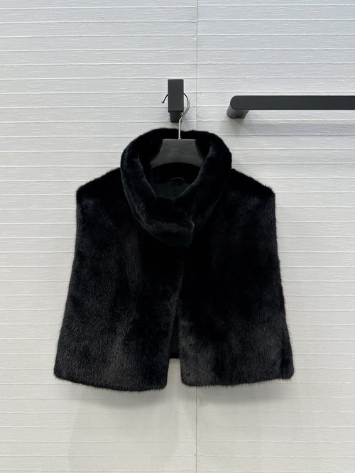 Celine High - end Mink Fur Shawl for Versatile Styling