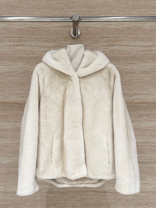 Dior New Hooded Mink Coat with Luxurious Fur and Relaxed Fit