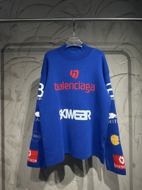 Fendi Ski Sweater with Brand Emblem, Comfortable and Sophisticated