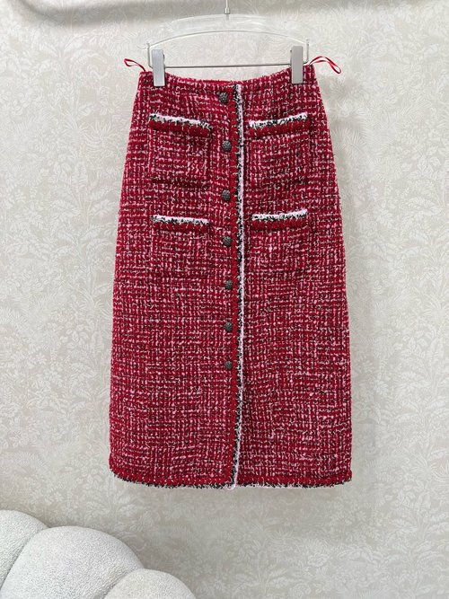 Chanel High-End Handmade Silk-Lined Woolen Half Skirt with Red Embellishments