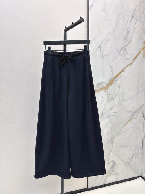 Brunello Cucinelli Casual Straight-Leg Trousers with Narrow Elastic Waistband