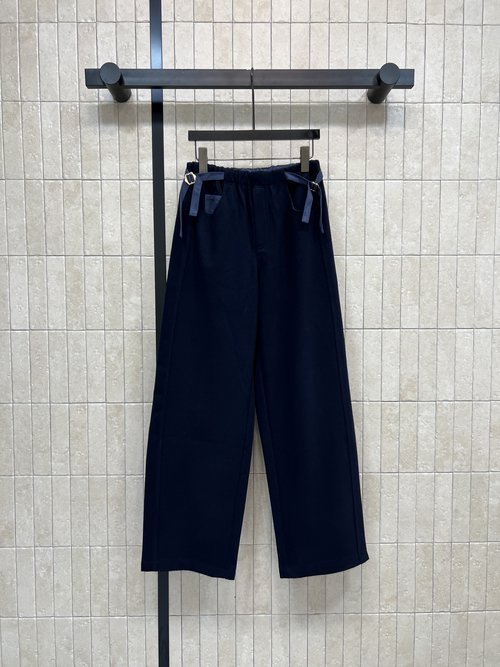 Loro Piana High-waisted Drawstring Paneled Lounge Pants: Versatile and Slimming