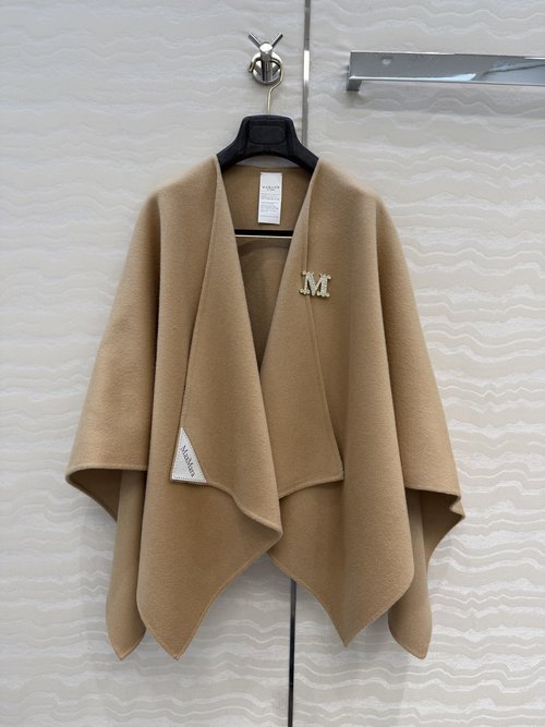 Max Mara High - end Max Cloak with Crystal Brooch, Wool - Cashmere Blend