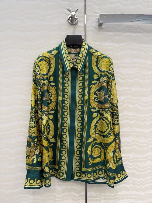 Versace Baroque-Printed Silk Shirt with Medusa Metal Buttons and Classic Loose Fit