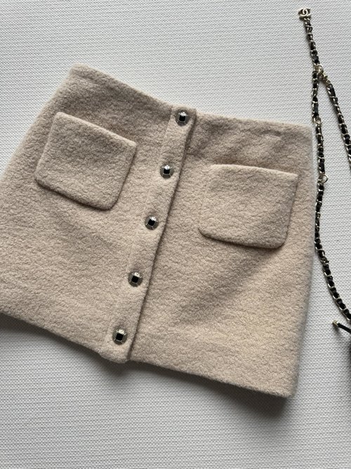 Chanel Stylish Fleece Skirt with Dual Pockets and Button Details, Cozy