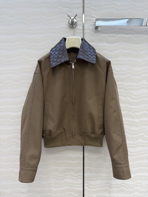 Bottega Veneta Exclusive First Release: High-End Single Jacket with Detachable Collar