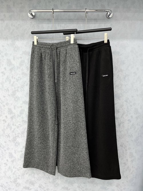 Miu Miu Thickened Wool Casual Pants with an Elastic Waist and Widened Style