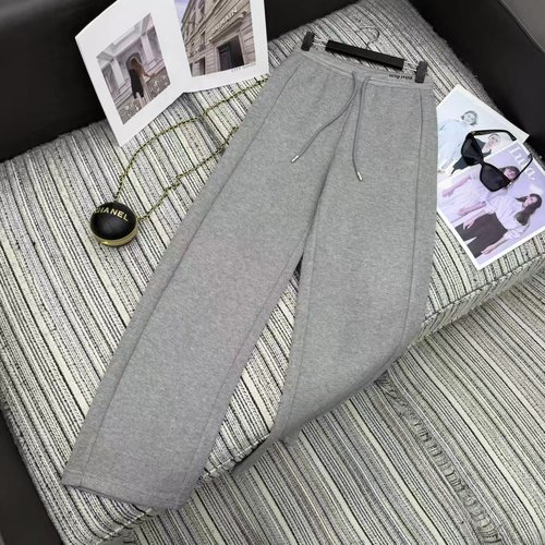 Miu Miu Fashionable Elastic Waist Wide-Leg Knit Pants with Letter Logo