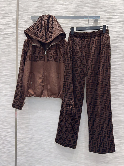 Fendi Velvet Spliced Suit for Daily Stylish Wear