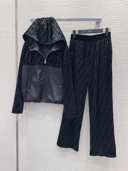 Fendi Vintage Stylish Suit with Velvet Splicing for Daily Wear