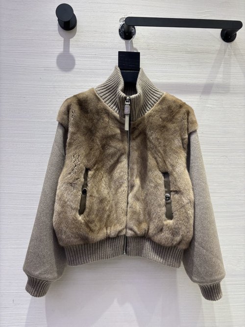 Brunello Cucinelli Cashmere and Mink Pilot Jacket: Elegant Stand-up Collar with Flap Pockets