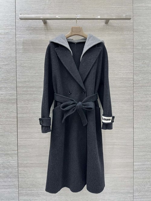 Jil Sanders Exclusive Fake Two-Piece Collar Spliced Suit Coat, a Refined Choice
