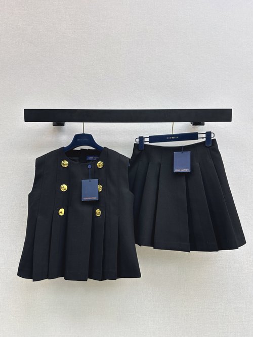 Louis Vuitton Golden Double-Row Buttoned Vest and Pleated Skirt Set