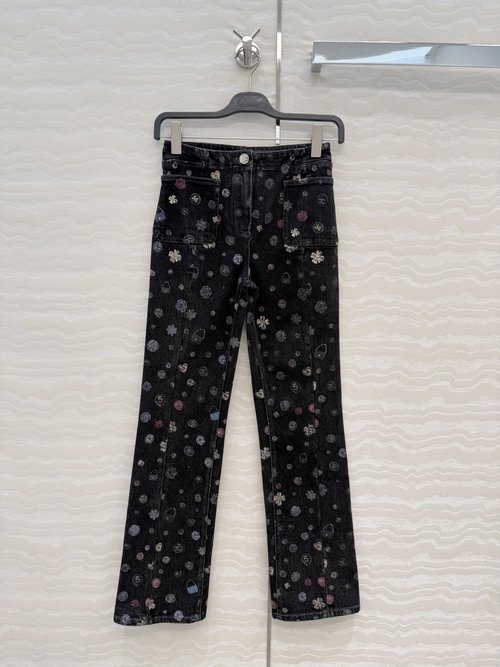 Chanel Enzyme-Washed Stretch Denim Straight-Leg Jeans (Exclusive First Release)