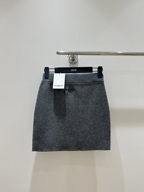 Chanel Knit Skirt with Letter Embroidery and Elastic Waist