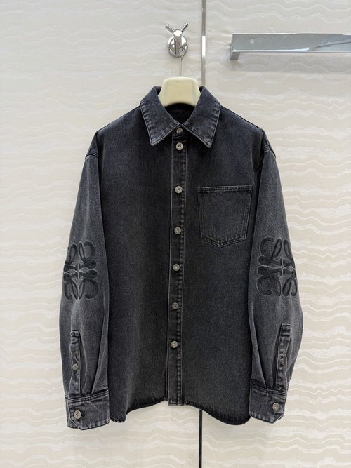 Loewe Retro Denim Boyfriend Jacket with Intricate Embroidery and Vintage Wash Process