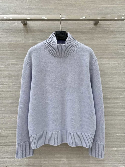 Loro Piana Exclusive Classic Old Money Style: High-Neck Sweater with Wide-Leg Trousers