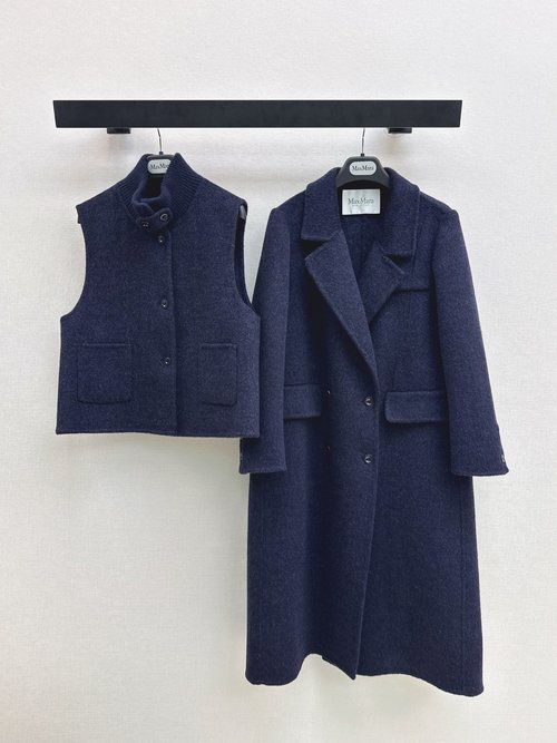 Max Mara Exclusive Max Series Two-Piece Woolen Coat Ensemble, Stylish and Versatile