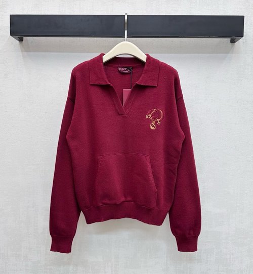 Gucci 100% Custom Imported Wool V-Neck Embroidered Logo Knitwear