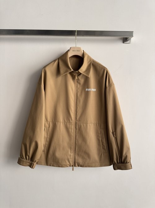 Loro Piana Chic Drawstring Hem Jacket for Relaxed Look