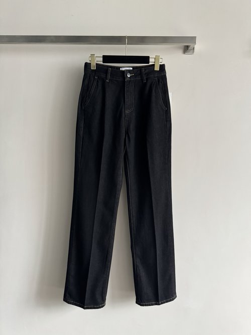 Hermes Retro Straight - Leg Jeans, Stylish and Flattering
