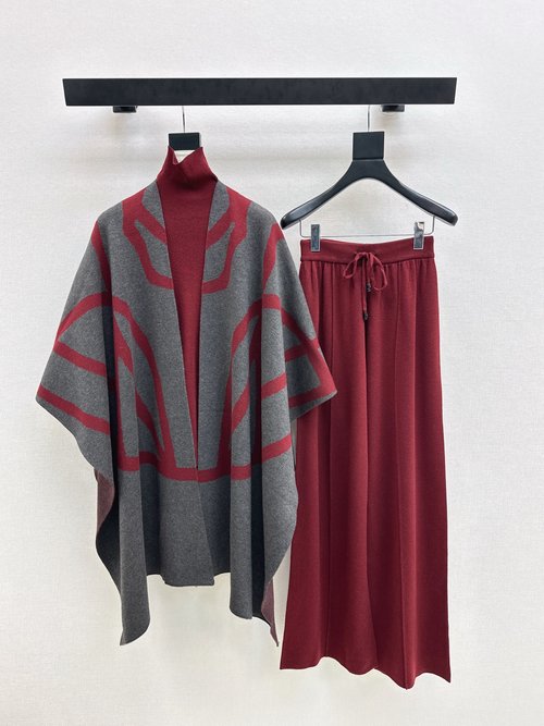 Max Mara Max Series Knit Set with Cloak: Sophisticated and Stylish