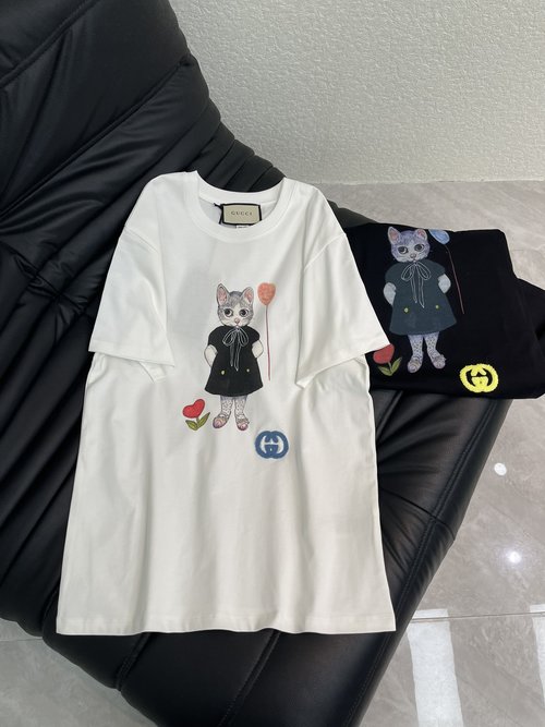 Gucci Cotton Short-Sleeve T-Shirt with Balloon Cat Embroidery