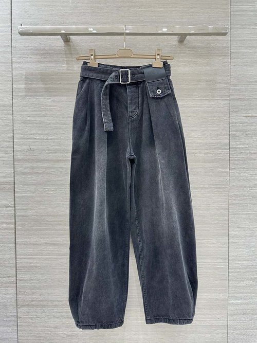 Loewe Durable and Stylish High-Waisted Straight-Leg Jeans with Belt Buckle