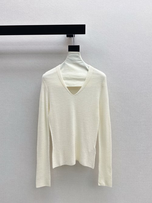 Loro Piana V-Neck Wool Knit Base Layer with Herringbone Pattern