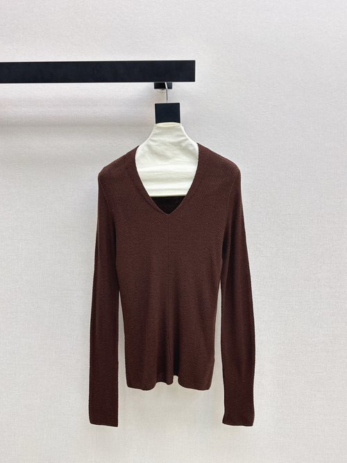 Loro Piana V-Neck Wool Knit Base Layer with Herringbone Pattern