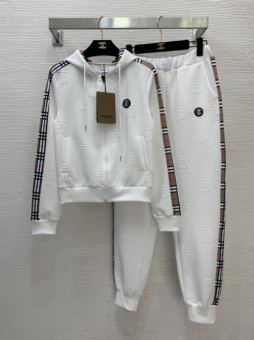 Burberry Classic Checked Two - piece Set with Zipper Jacket