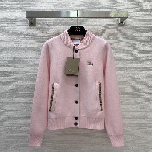 Burberry Classic Checked Jacket with Knight Horse Embroidery