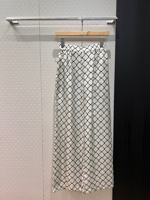 Gucci Silk Twill Wide-Leg Pants with Horsebit and Checker Print, Featuring Pockets