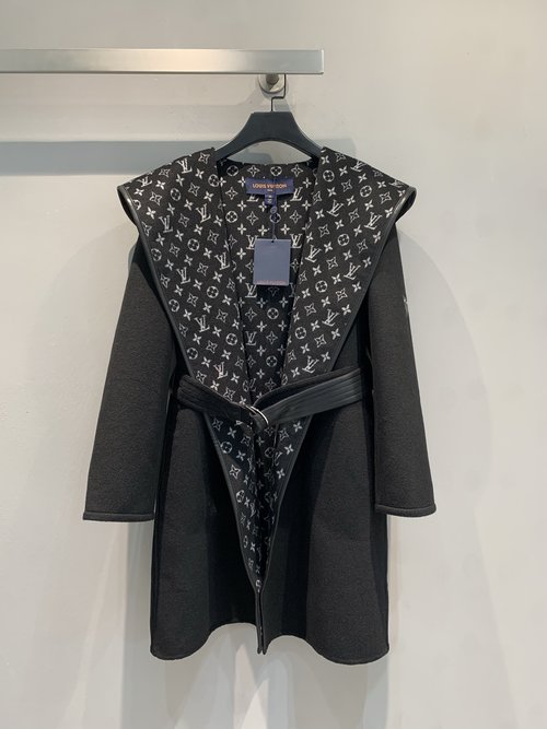 Louis Vuitton Mid-length Wrap Coat in Silk-Wool Blend with Large Lapel