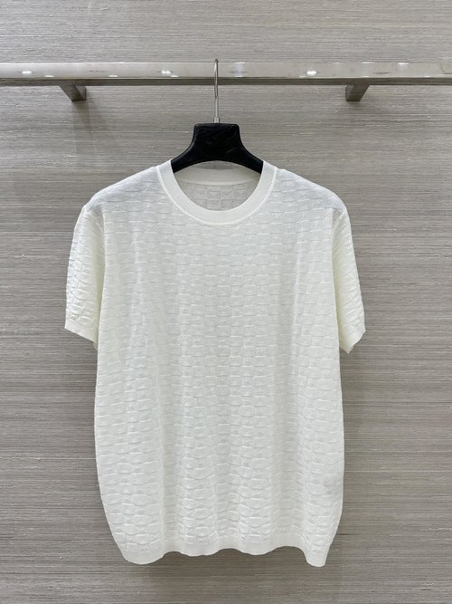 Hermes Classic Round Neck Knit Top with Hidden Pattern