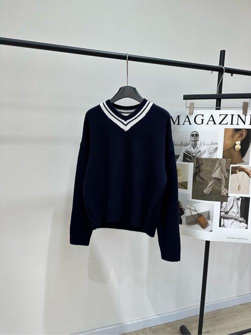 Celine College-style V-neck Cashmere Knitted Sweater with Stripe