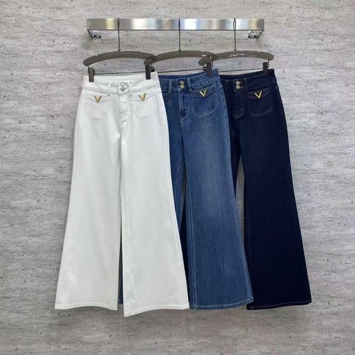 Valentino Versatile Wide-leg Jeans with V-shaped Metal Logo