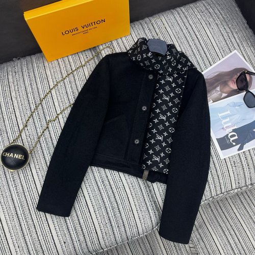 Louis Vuitton Classic Wool Double-Faced Scarf Short Coat with Custom Buckle