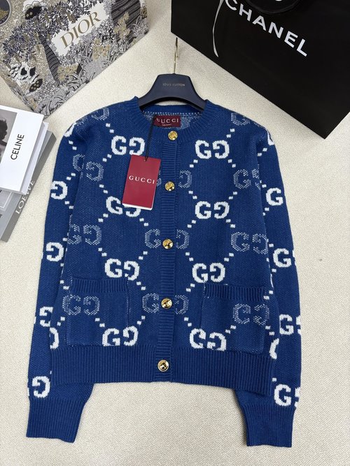 Gucci Knit Round Neck Cardigan with Double G Logo, Classic Fashion