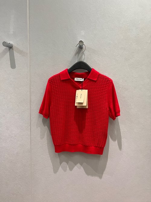 Miu Miu Minimalist Red Hollowed Polo Collar Short-Sleeve Top