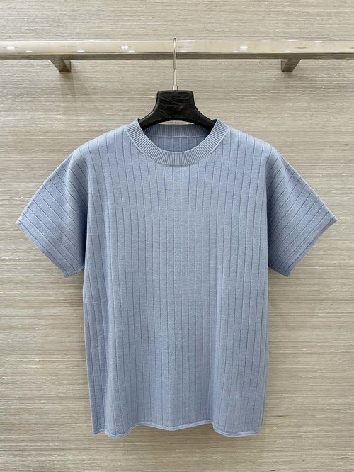Loro Piana High-Quality Drop-Shoulder Wool Sweater