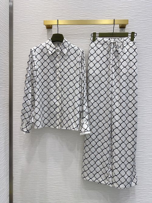 Gucci Silky Retro-Printed Costume in Custom Tech Fabric