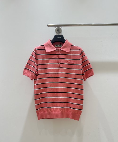 Miu Miu Stylish Knit Short - Sleeve Top with Logo & Color - Block